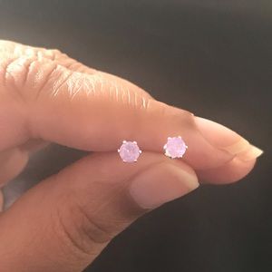 🍒🍒 Dainty lavender stud earrings